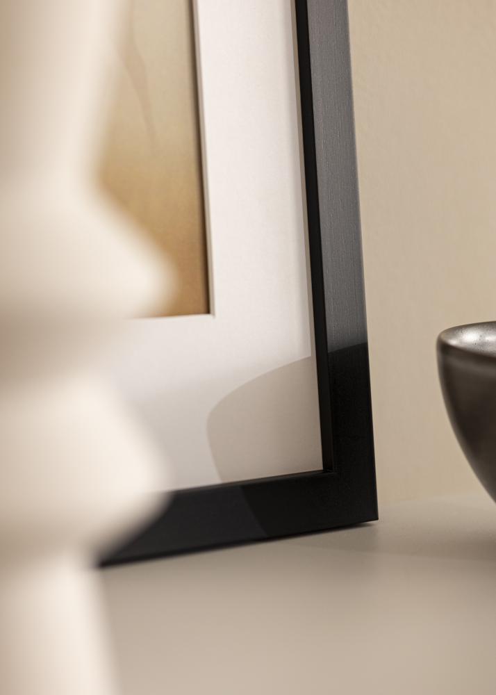 Ram med passepartou Frame Black Wood 65x75 cm - Mounts White 55x65 cm