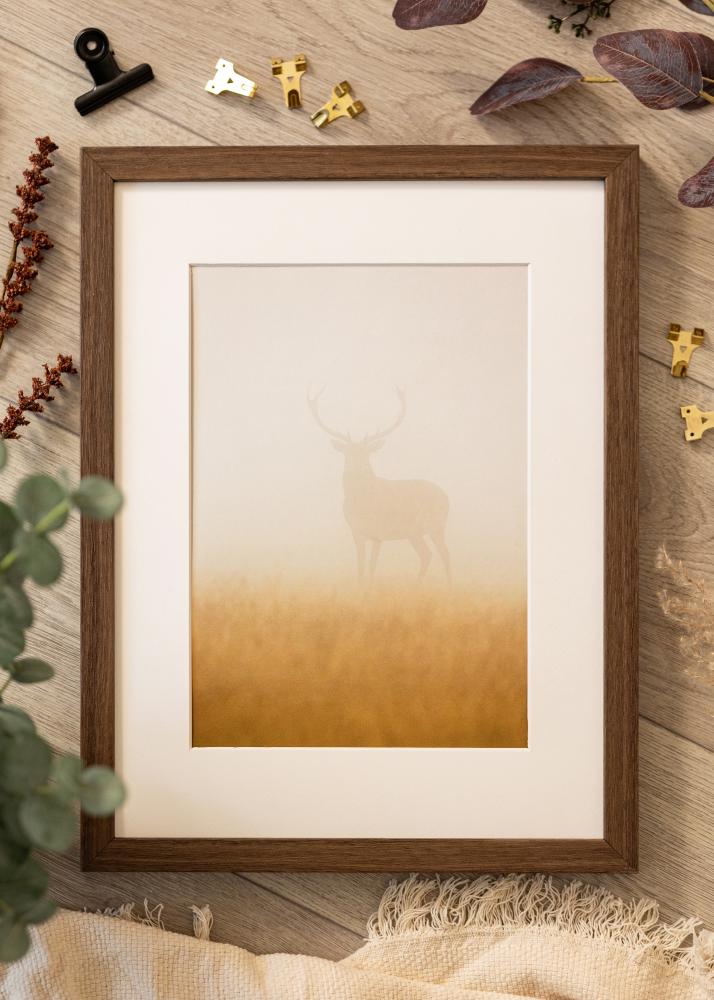 Ram med passepartou Frame Hermes Walnut 20x25 cm - Mounts White 13x19.5 cm