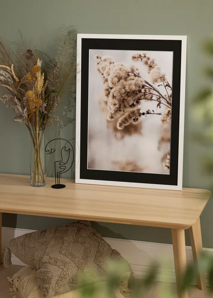 Ram med passepartou Frame White Wood 70x90 cm - Picture Mount Black 55x70 cm