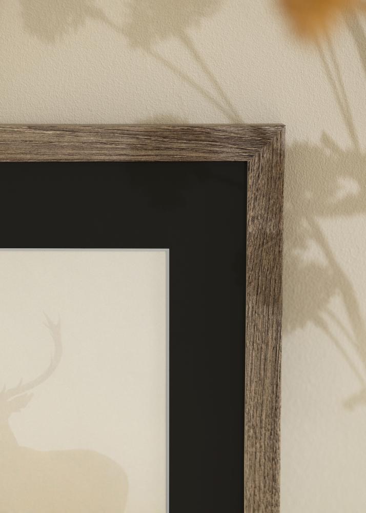 Ram med passepartou Frame Fiorito Walnut 40x60 cm - Picture Mount Black 25x50 cm