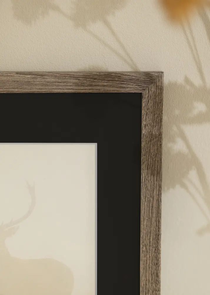 Ram med passepartou Frame Fiorito Walnut 30x40 cm - Picture Mount Black 21x29.7 cm (A4)