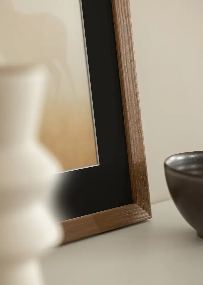 Ram med passepartou Frame Fiorito Dark Oak 40x50 cm - Picture Mount Black 29.7x42 cm (A3)