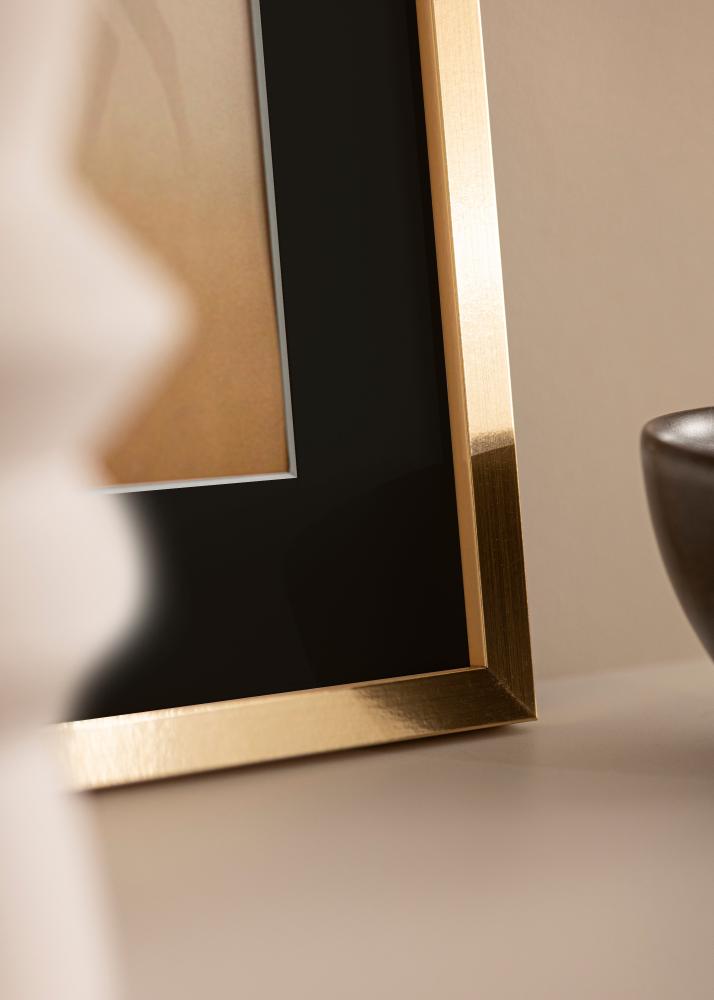 Ram med passepartou Frame Trendy Gold 20x30 cm - Picture Mount Black 10x20 cm