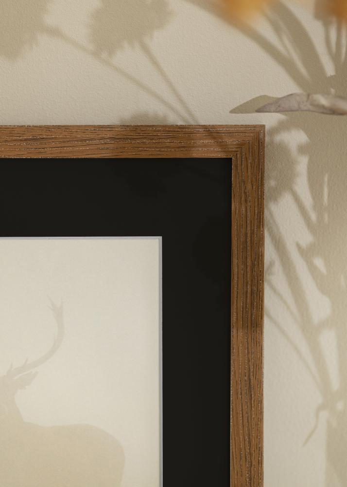 Ram med passepartou Frame Fiorito Dark Oak 40x60 cm - Picture Mount Black 25x50 cm