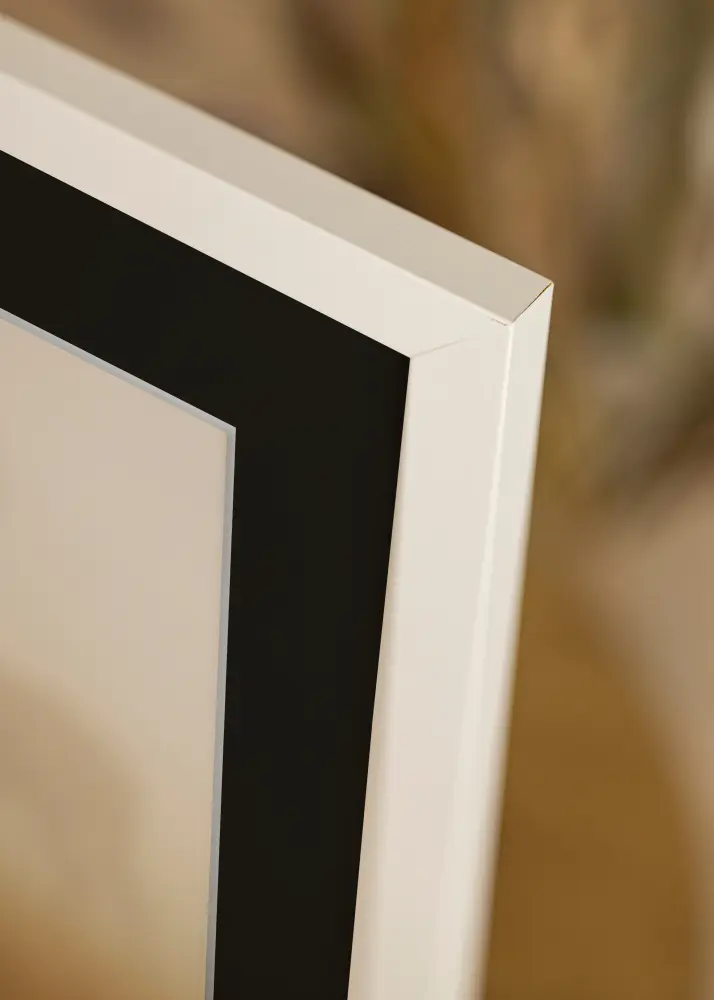 Ram med passepartou Frame White Wood 70x90 cm - Picture Mount Black 55x70 cm