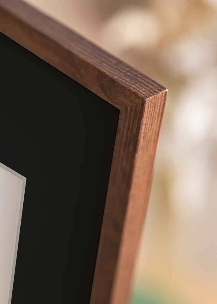 Ram med passepartou Frame Galant Walnut 40x40 cm - Picture Mount Black 32x32 cm