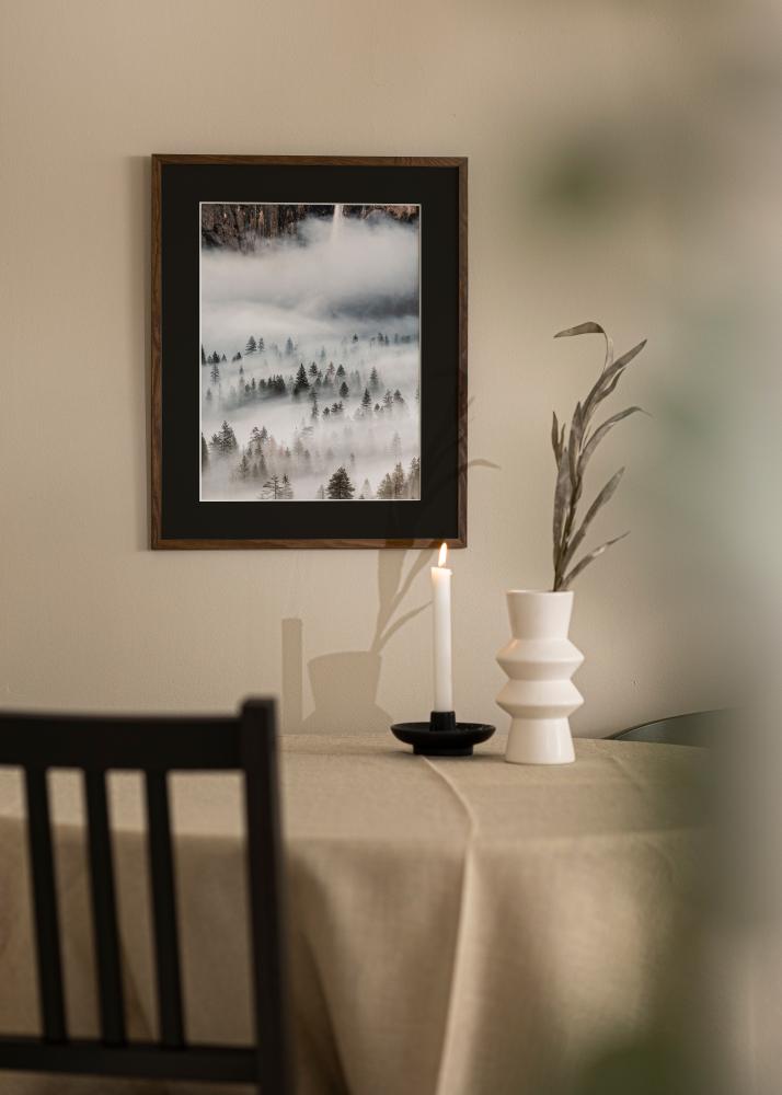 Ram med passepartou Frame Galant Walnut 40x40 cm - Picture Mount Black 32x32 cm