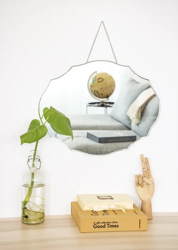 Innova Editions Mirror Oval Vintage Bevelled Edge with Chain Hanger 39x50 cm