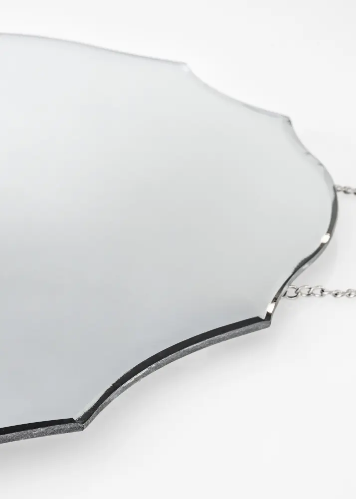 Innova Editions Mirror Oval Vintage Bevelled Edge with Chain Hanger 39x50 cm