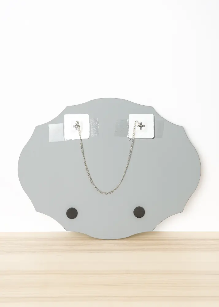 Innova Editions Mirror Oval Vintage Bevelled Edge with Chain Hanger 39x50 cm