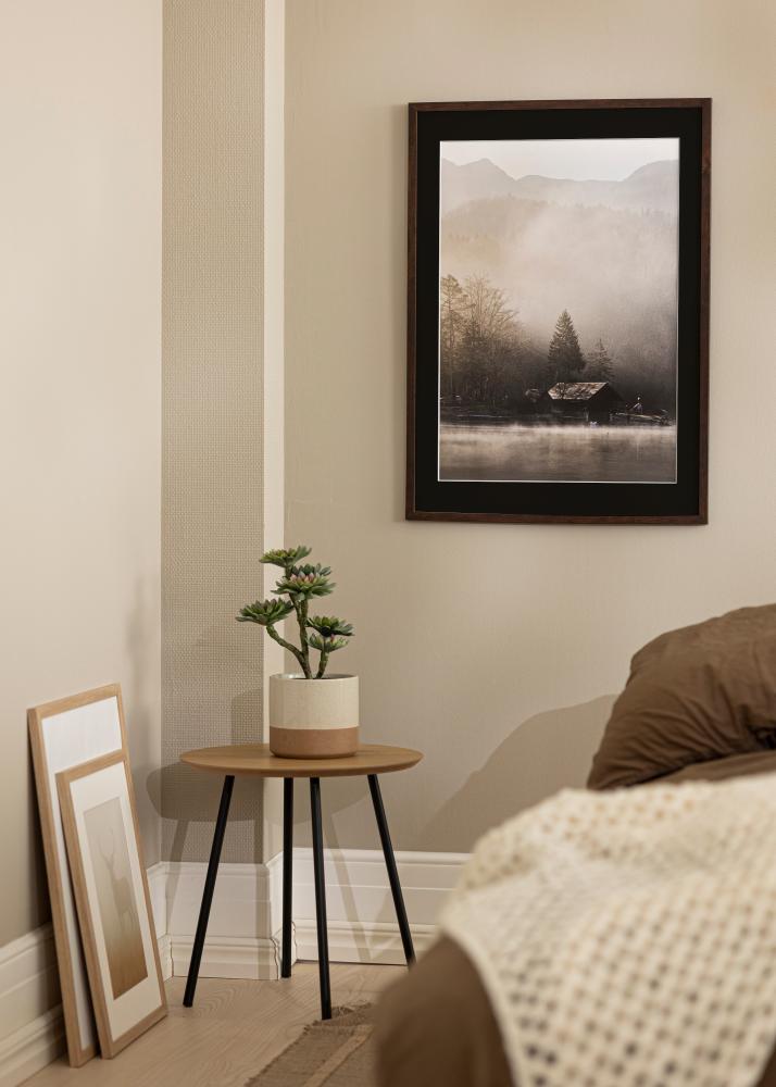 Ram med passepartou Frame Trendy Walnut 20x25 cm - Picture Mount Black 14x18 cm