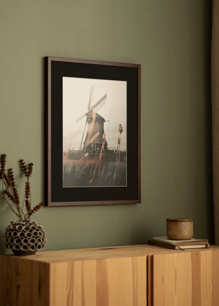 Ram med passepartou Frame E-Line Walnut 30x40 cm - Picture Mount Black 21x30 cm