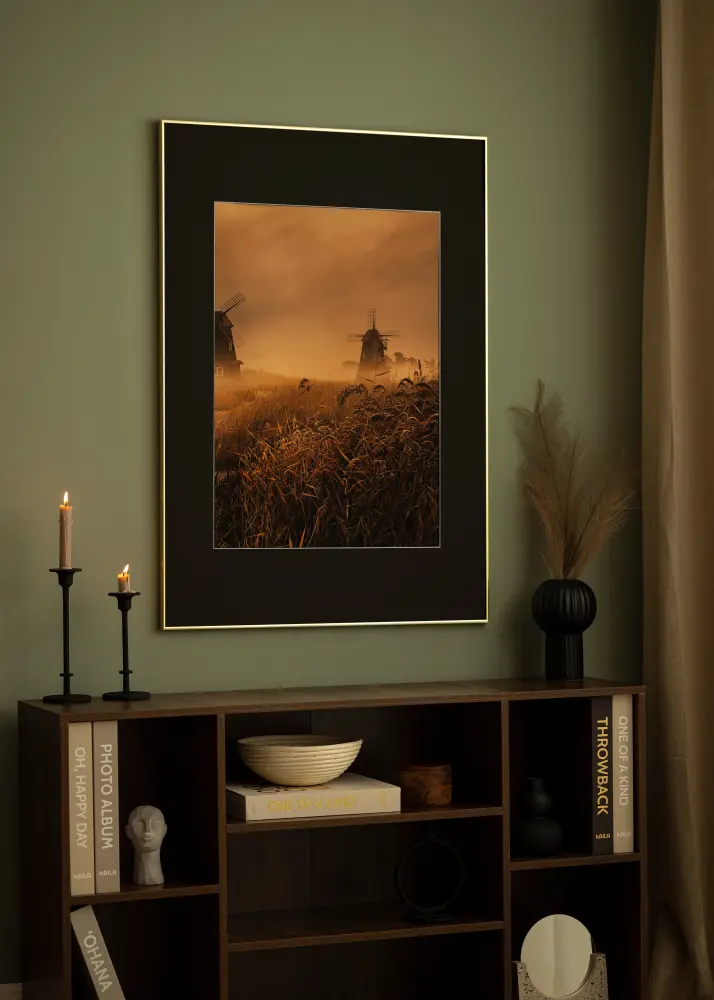 Ram med passepartou Frame Visby Shiny Gold 70x100 cm - Picture Mount Black 62x85 cm