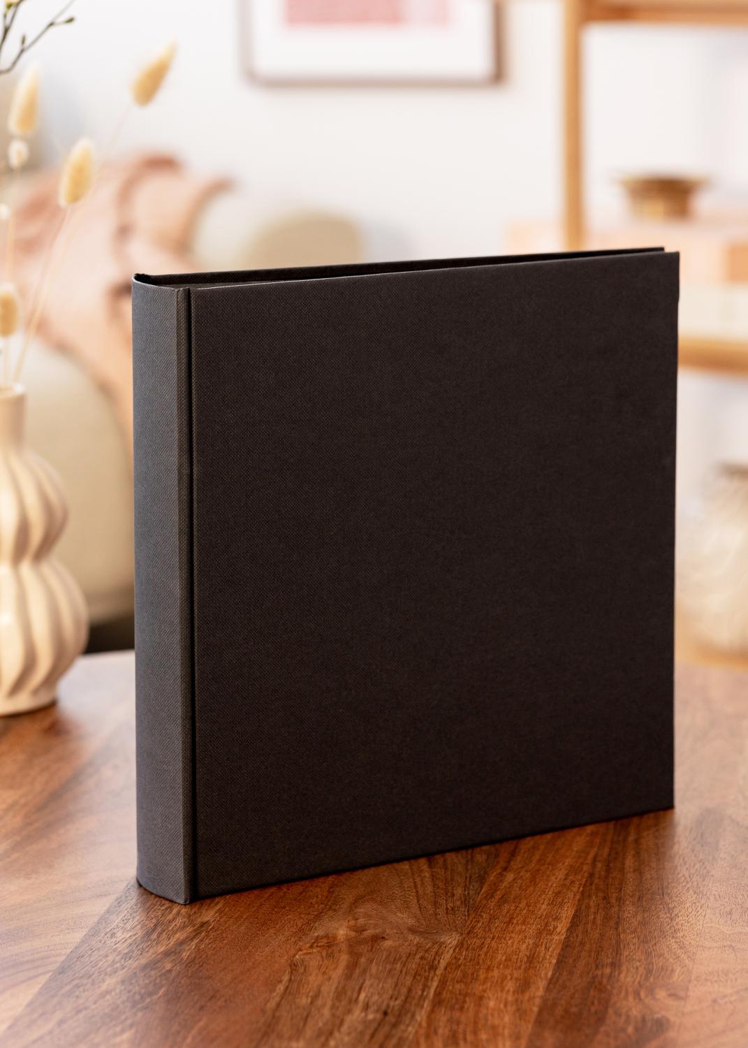Product Image for Wiro Album Black - 30x30 cm (100 Black pages / 50 sheets)