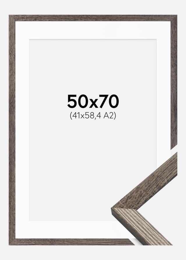 Ram med passepartou Frame Fiorito Walnut 50x70 cm - Picture Mount White 42x59,4 cm (A2)