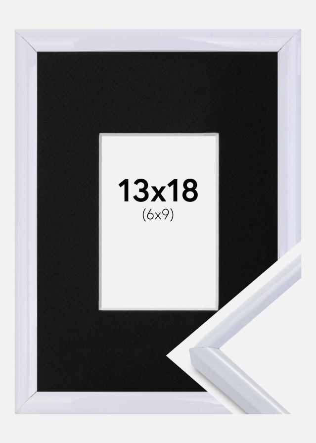 Ram med passepartou Frame Victoria White 13x18 cm - Picture Mount Black 7x10 cm