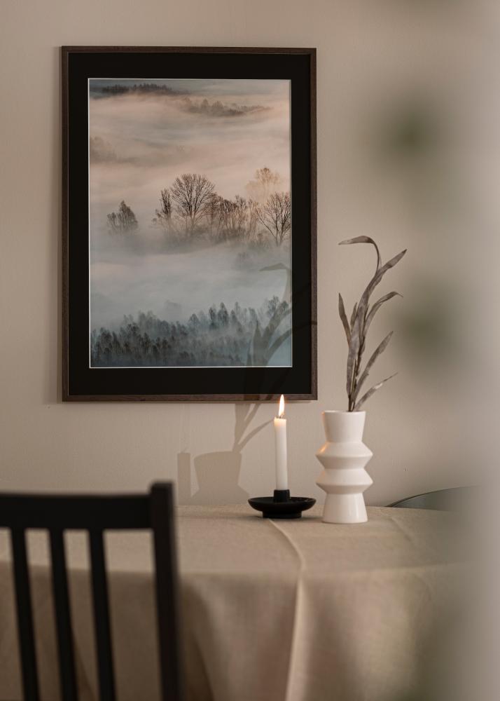 Ram med passepartou Frame Edsbyn Walnut 35x50 cm - Picture Mount Black 24x30 cm