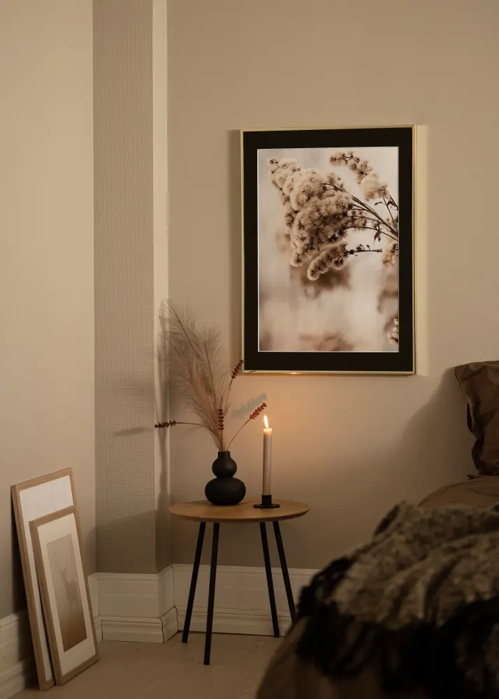 Ram med passepartou Frame Aluminium Shiny Gold 30x40 cm - Picture Mount Black 21x29.7 cm (A4)