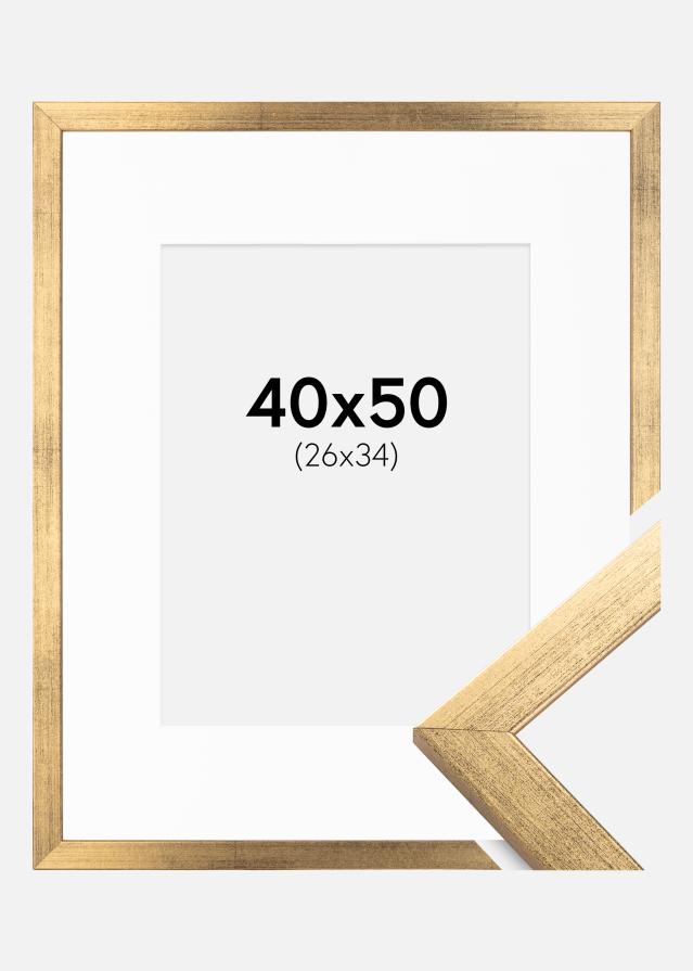 Ram med passepartou Frame Stilren Gold 40x50 cm - Picture Mount White 27x35 cm