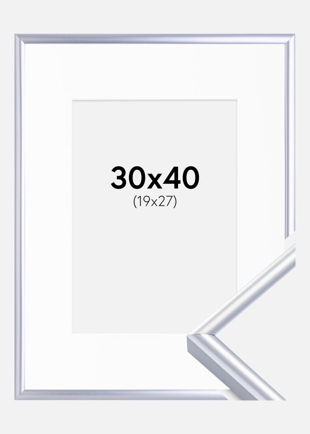 Ram med passepartou Frame Victoria Silver 30x40 cm - Picture Mount White 20x28 cm
