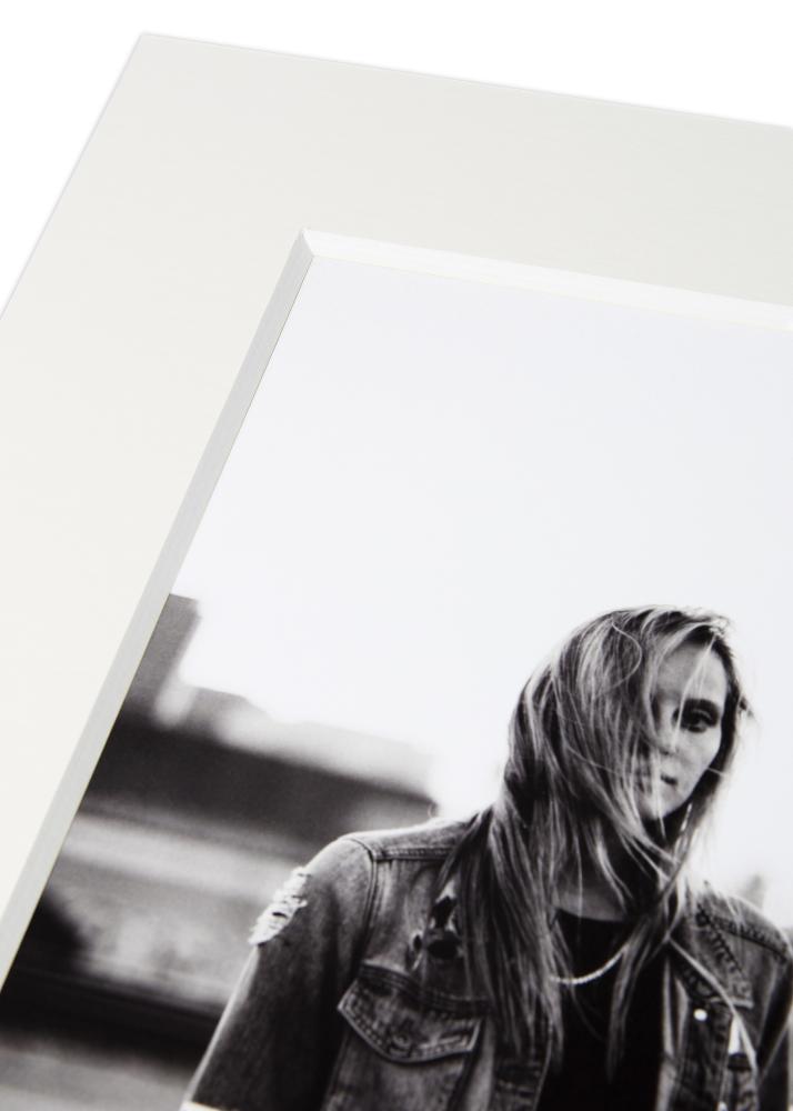 Konstlist Crescent Mount White 3 mm (White Core) 50x70 cm (39x49)