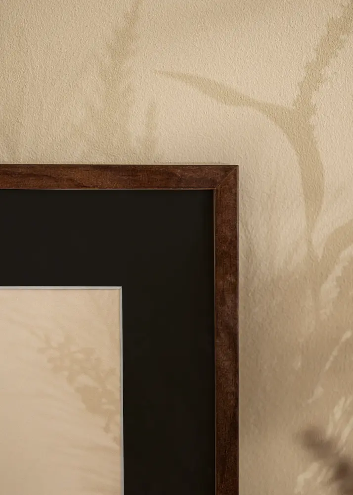 Ram med passepartou Frame E-Line Walnut 30x40 cm - Picture Mount Black 21x30 cm