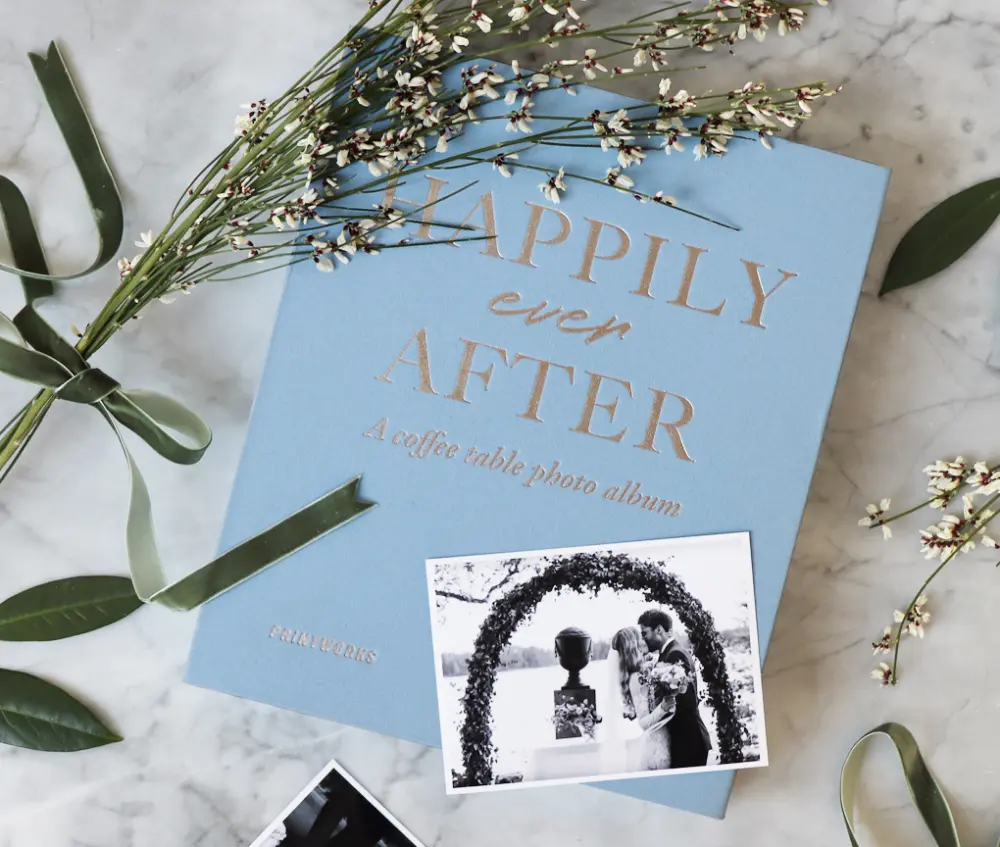 Focus Happily Ever After - A Coffee Table Photo Album (60 Black pages / 30 sheets)