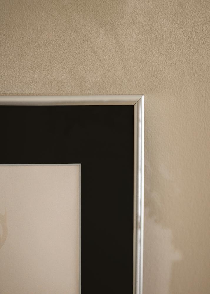Ram med passepartou Frame Victoria Silver 30x40 cm - Picture Mount Black 20x28 cm