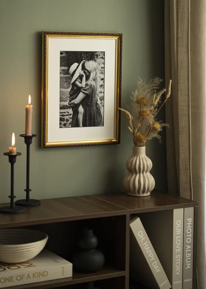 Galleri 1 Mount White (Black Core) 28x35 cm (19x24 cm)