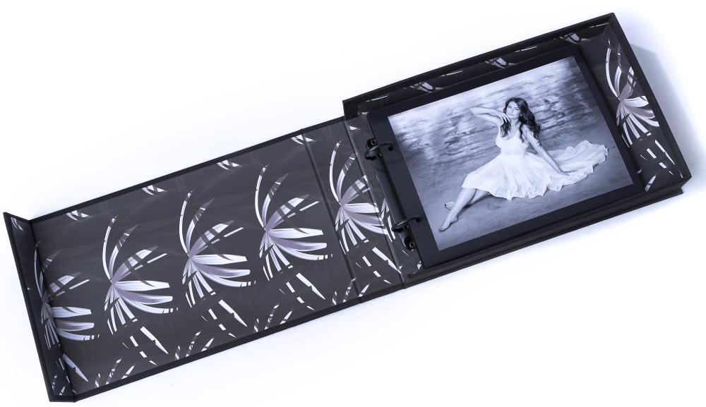 Focus Moments Black (30 Black pages / 15 sheets)