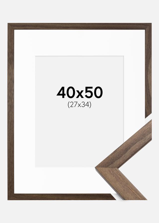 Ram med passepartou Frame Stilren Walnut 40x50 cm - Picture Mount White 28x35 cm