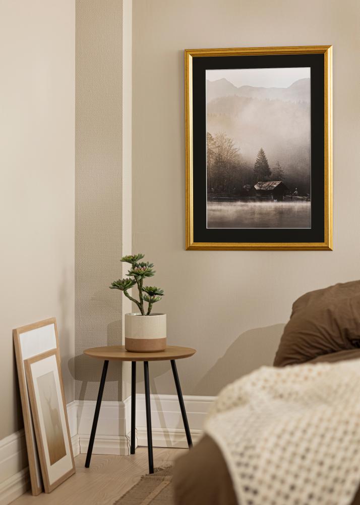 Ram med passepartou Frame Västkusten Gold 40x100 cm - Picture Mount Black 30x90 cm