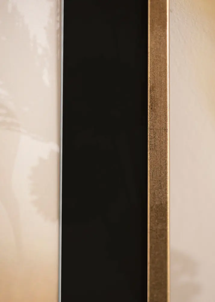 Ram med passepartou Frame Galant Gold 40x50 cm - Picture Mount Black 29.7x42 cm (A3)