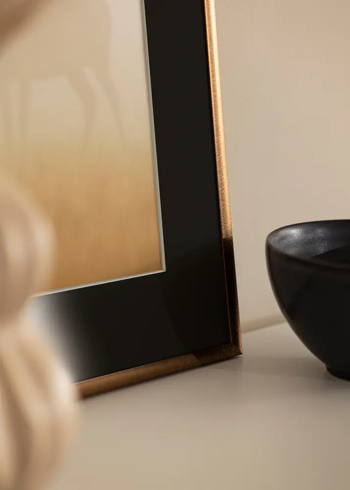 Ram med passepartou Frame New Lifestyle Bronze 60x80 cm - Picture Mount Black 50x65 cm