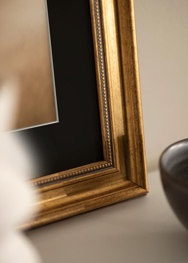 Ram med passepartou Frame Rokoko Gold 30x40 cm - Picture Mount Black 21x29.7 cm (A4)