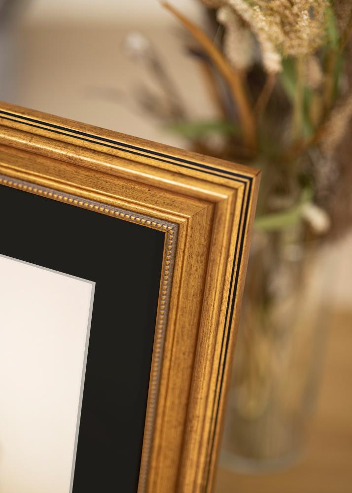 Ram med passepartou Frame Rokoko Gold 30x40 cm - Picture Mount Black 21x29.7 cm (A4)