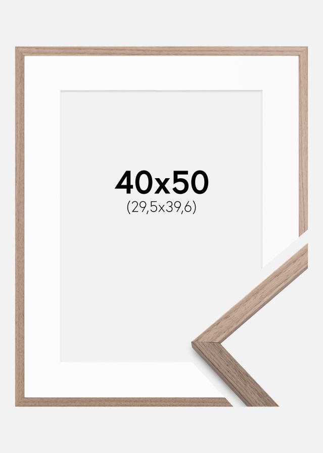 Ram med passepartou Frame Edsbyn Light Walnut 40x50 cm - Picture Mount White 12x16 inches