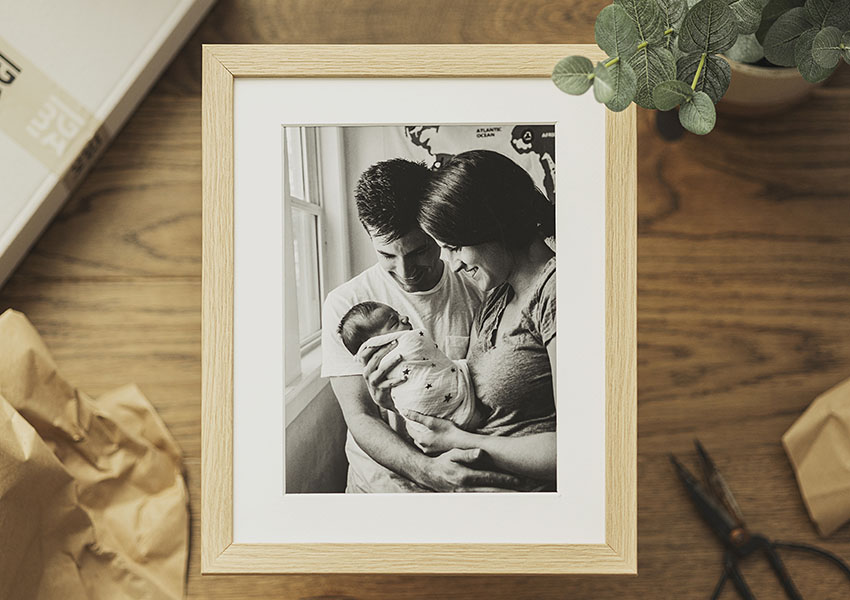 Frame with picture mount